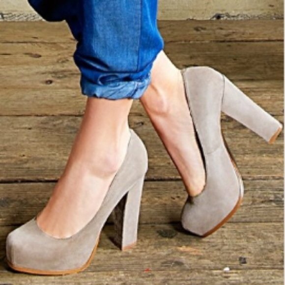 Steve Madden Shoes - Steve Madden Sarrina Heels